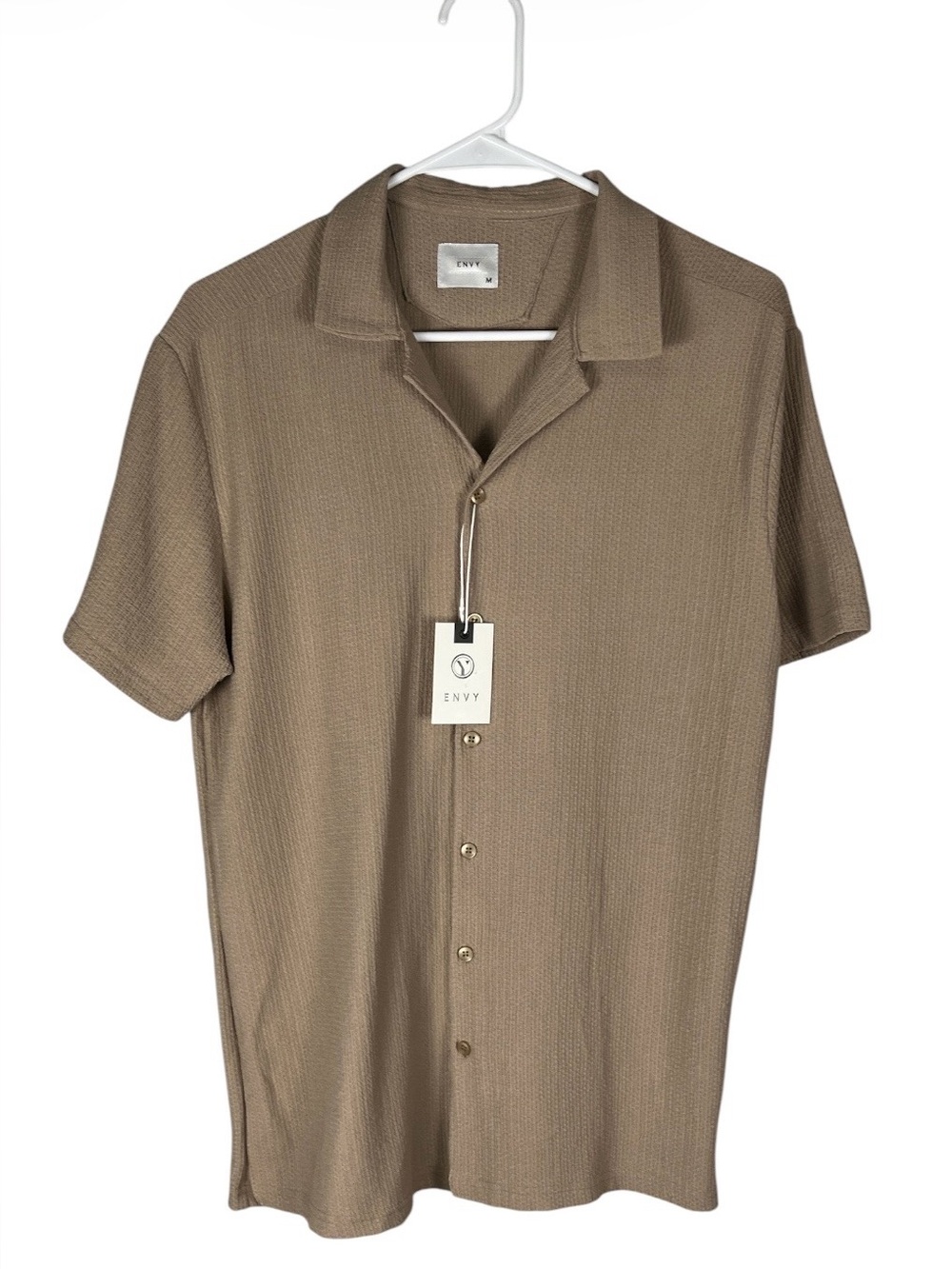 Envy Men’s Short Sleeve Button-Down Shirt in Taupe NWT  M